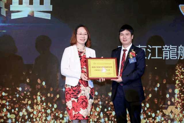 澳门和香港天天彩期期精准,仔细释义、解释与落实